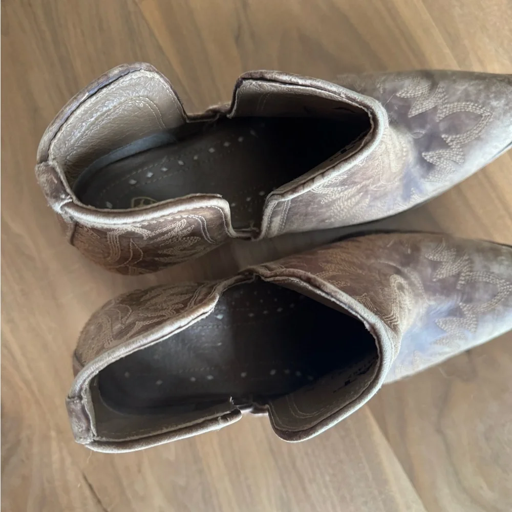 Ariat Dixon Ankle Boots - Picture 5 of 6